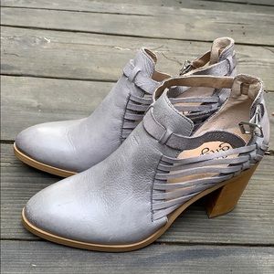 EUC Anthropologie Latigo Jasmine Booties as 9m